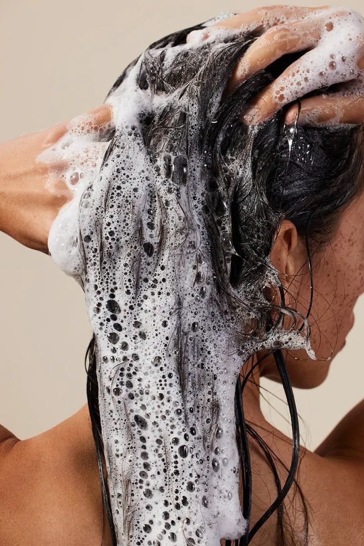 Shampoing Clarifiant à l'extrait de Camomille, protéine de soie et Aloé Véra